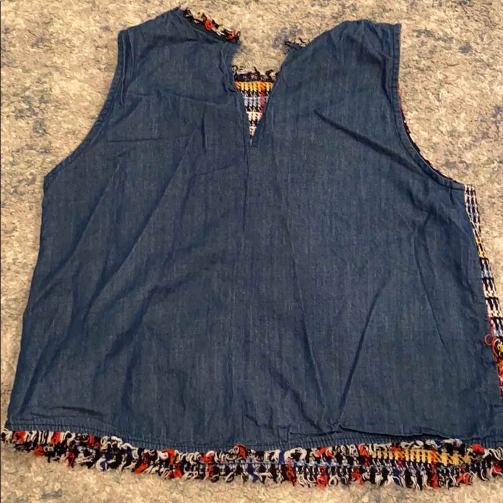 Too - Picture 2 of 2